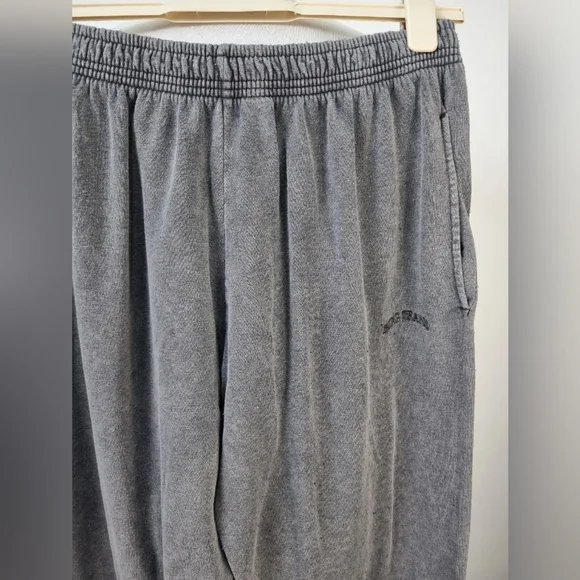 NEW Urban Outfitters Dark Grey Jogger Bottoms Size XL Length 30" sweatpants - Picture 2 of 5